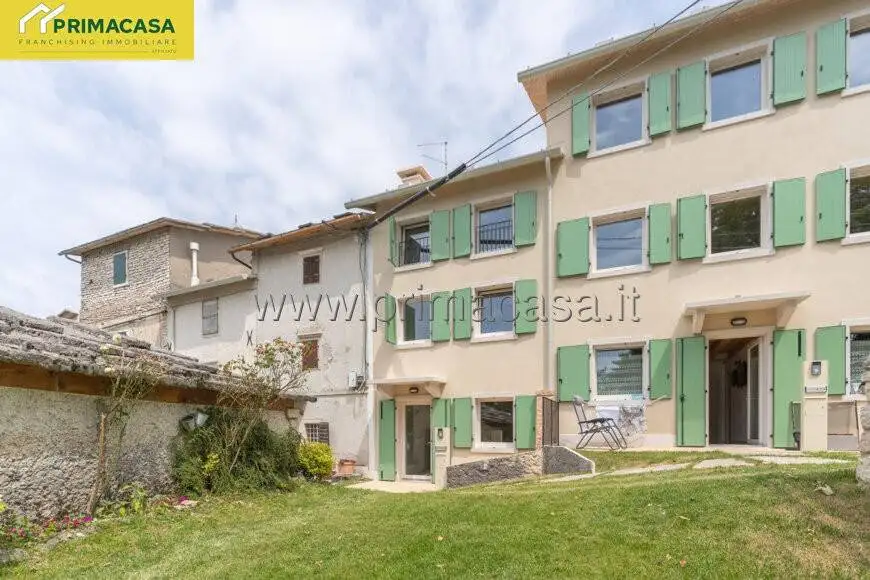 Villetta a schiera in vendita a Erbezzo