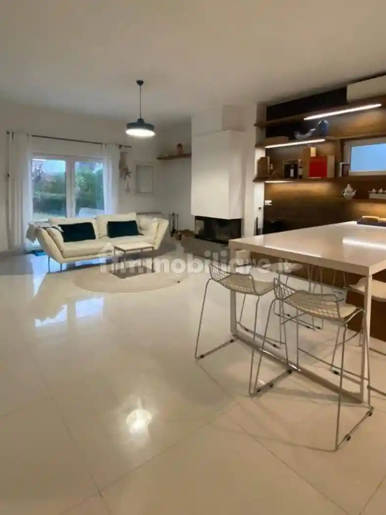 Villa in vendita a Fiumicino