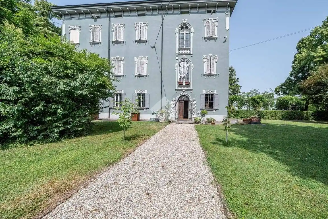 Casa indipendente in vendita a Novellara