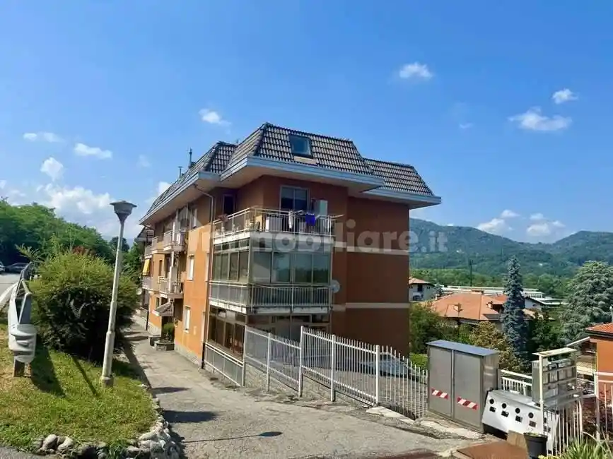 Appartamento in vendita a Serravalle Sesia