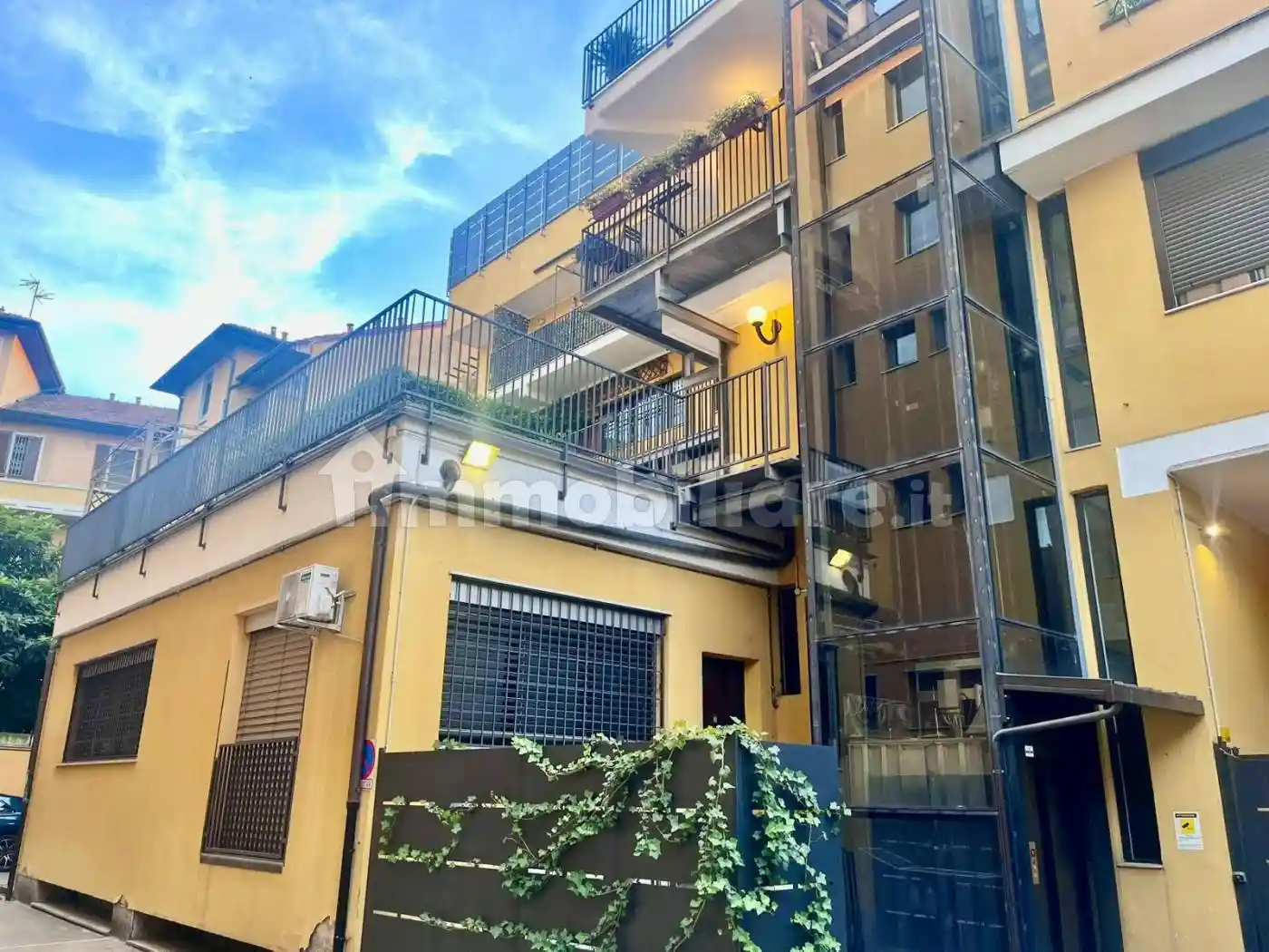 Trilocale via Giulio Belinzaghi 15/a, Farini, Milano - foto 2