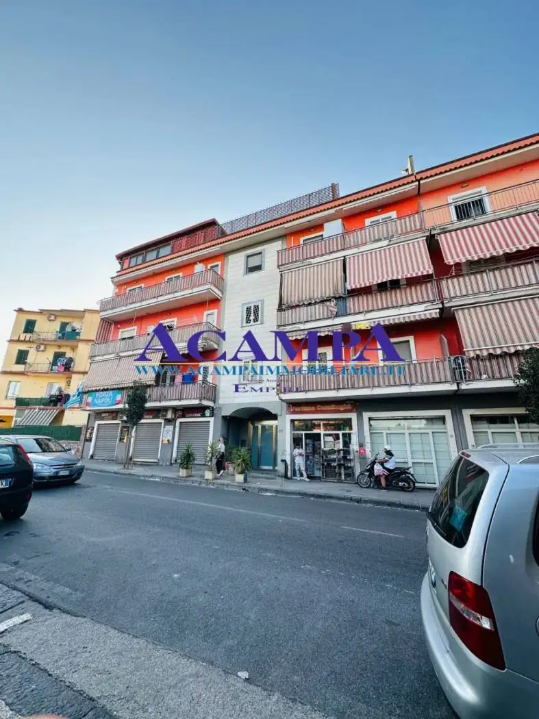 Appartamento in vendita a Napoli