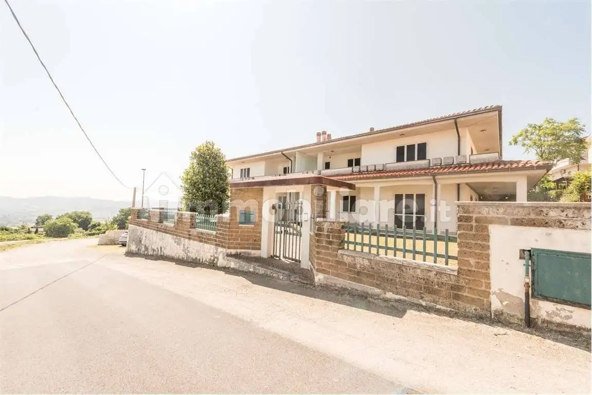 Appartamento in vendita a Rosciano