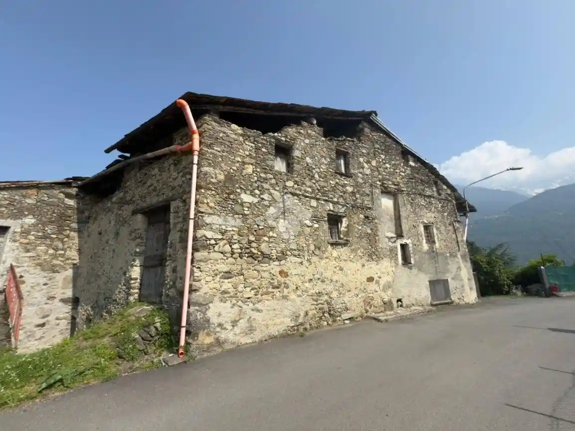 Casa indipendente in vendita a Teglio