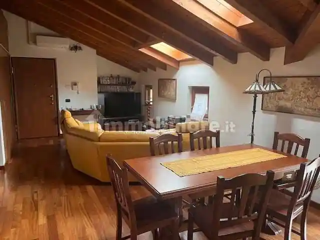 Attico - Mansarda in vendita a Sesto Calende