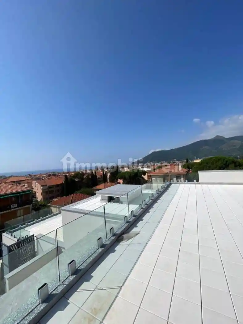 Appartamento in vendita a Loano