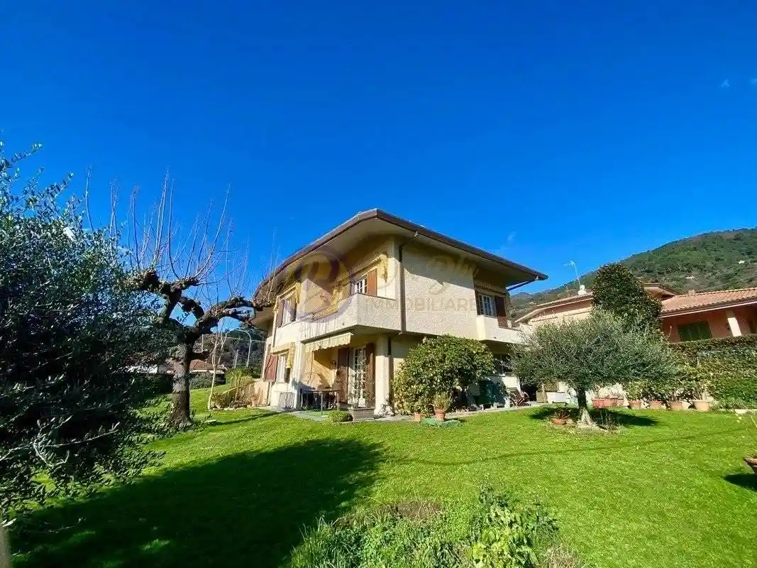 Villa in vendita a Pietrasanta