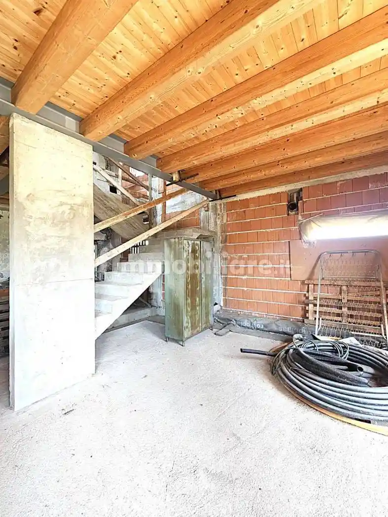 Villa in vendita a Monticello Conte Otto