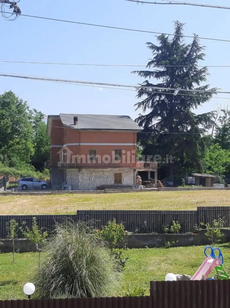 Villa in vendita a Tagliacozzo