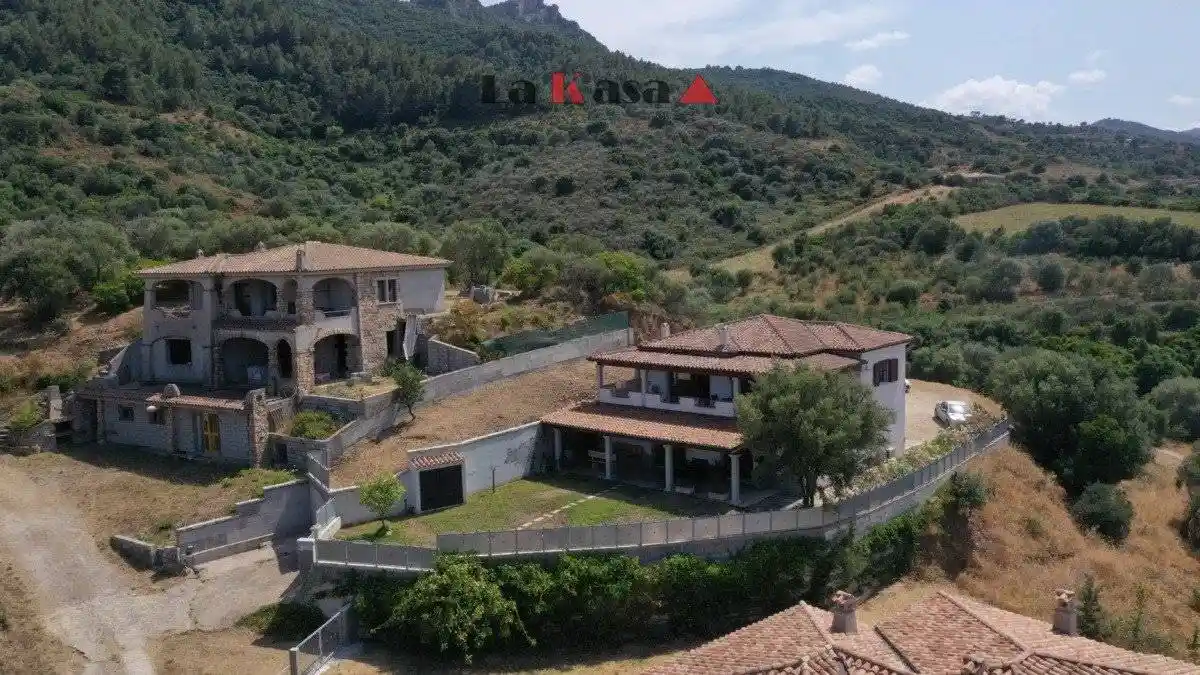 Villa bifamiliare, ottimo stato, 160 m², Centro, Torpè - foto 4