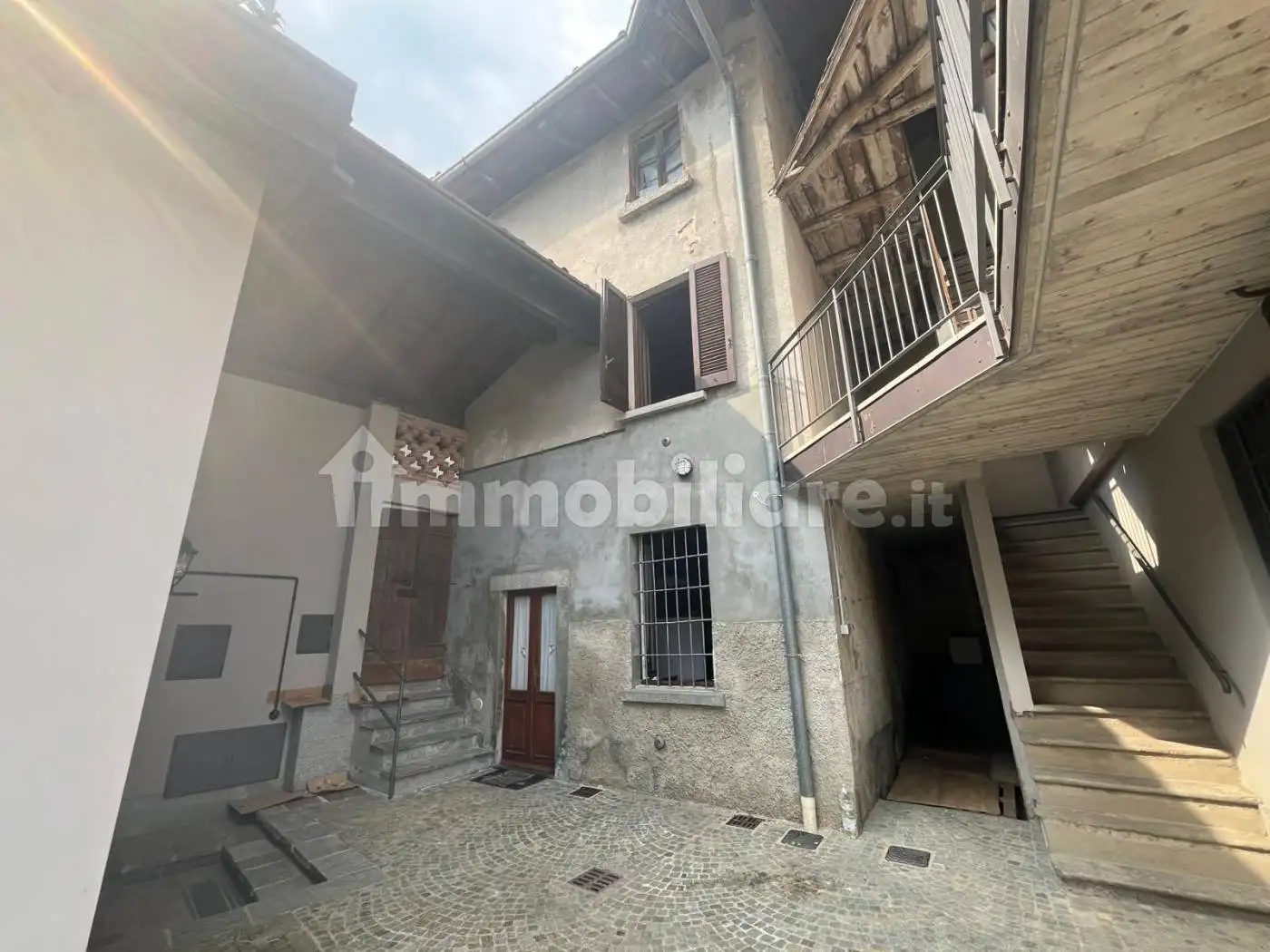 Rustico - Casale in vendita a Colle Brianza