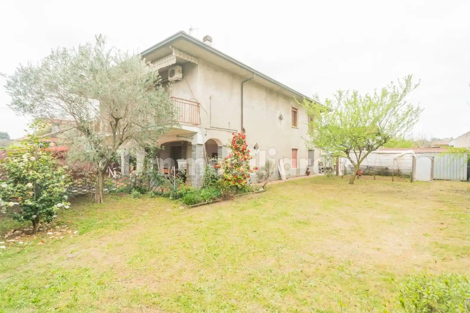 Villa in vendita a Venegono Superiore