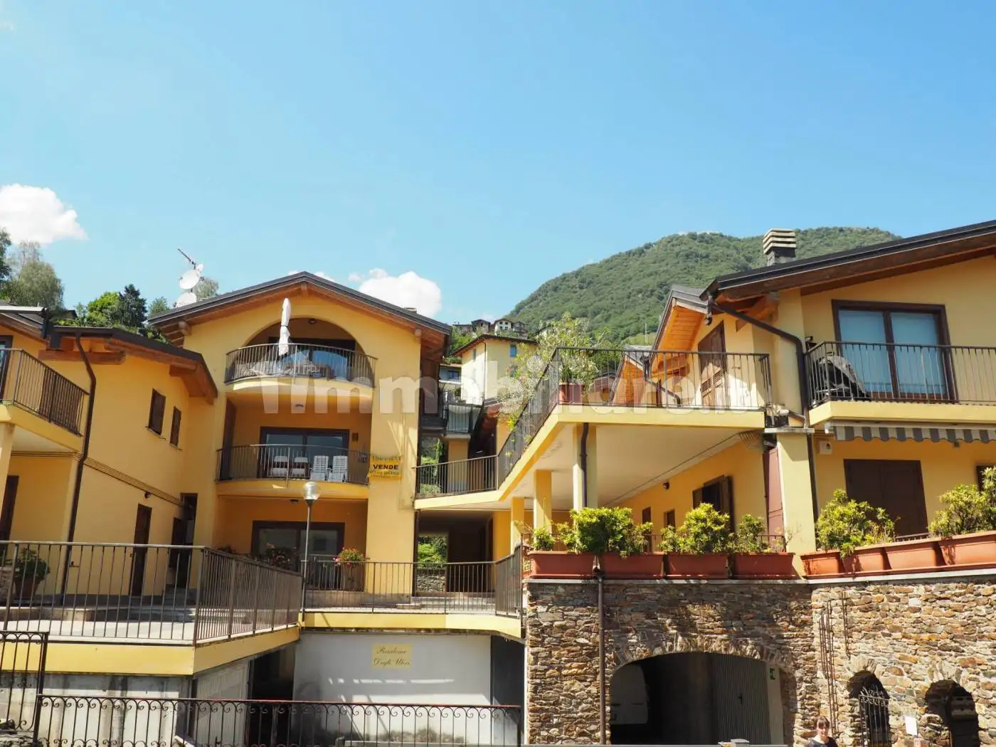 Appartamento in vendita a Domaso