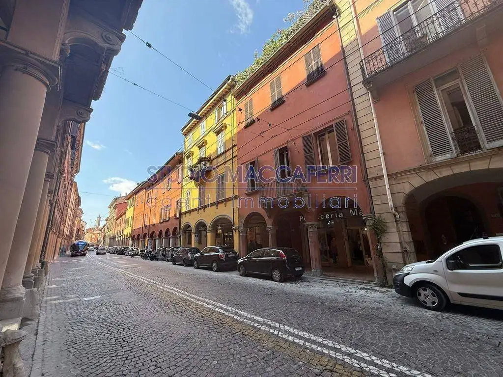 Appartamento in vendita a Bologna