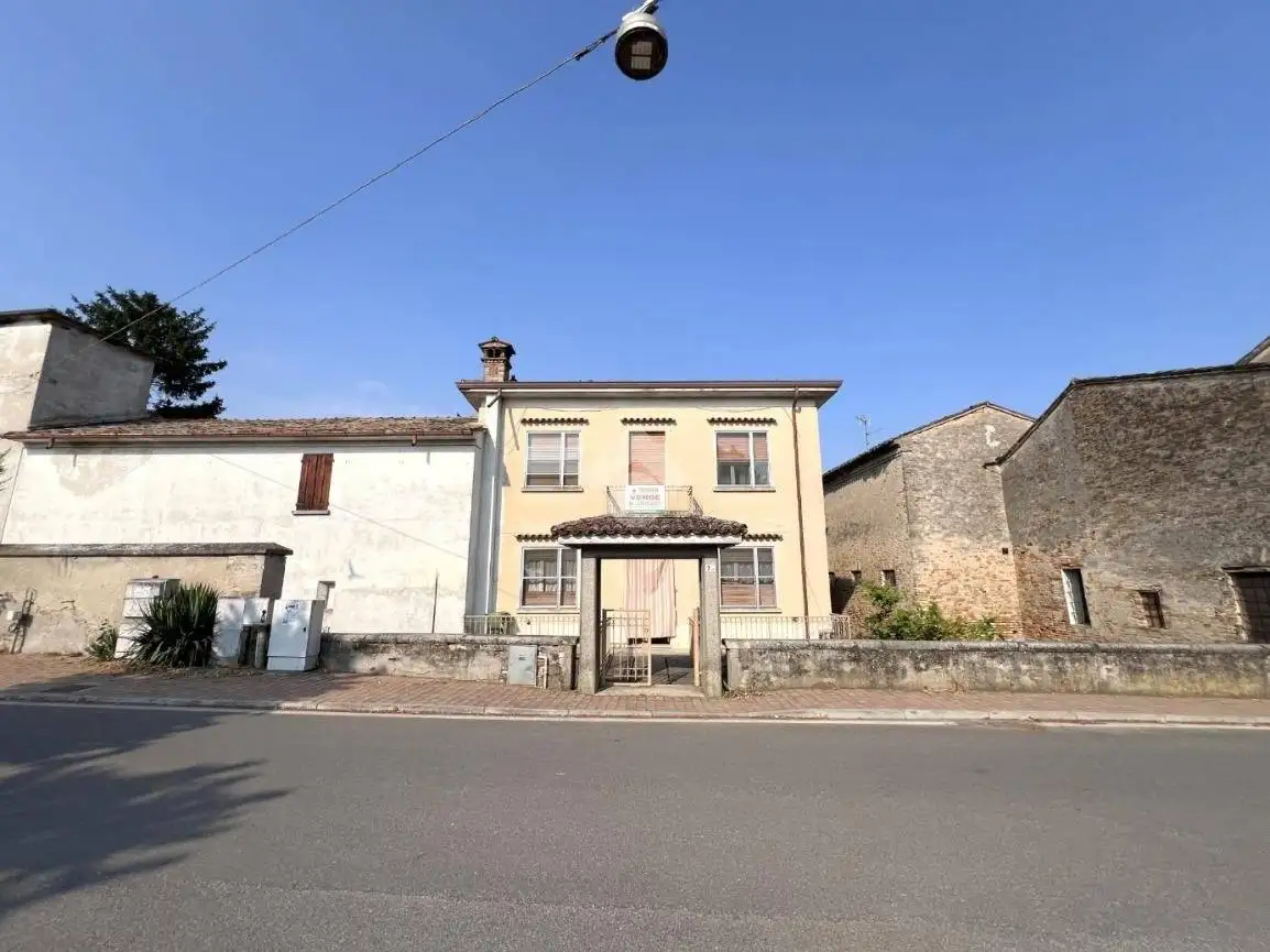 Casa indipendente in vendita a Redondesco