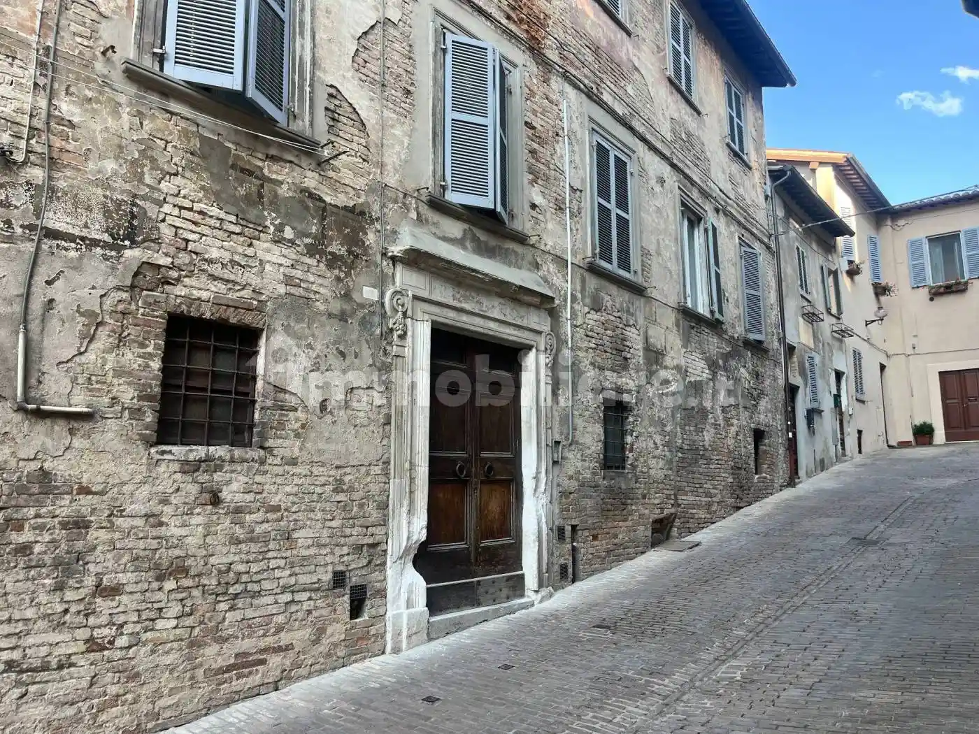 Appartamento in vendita a Urbino