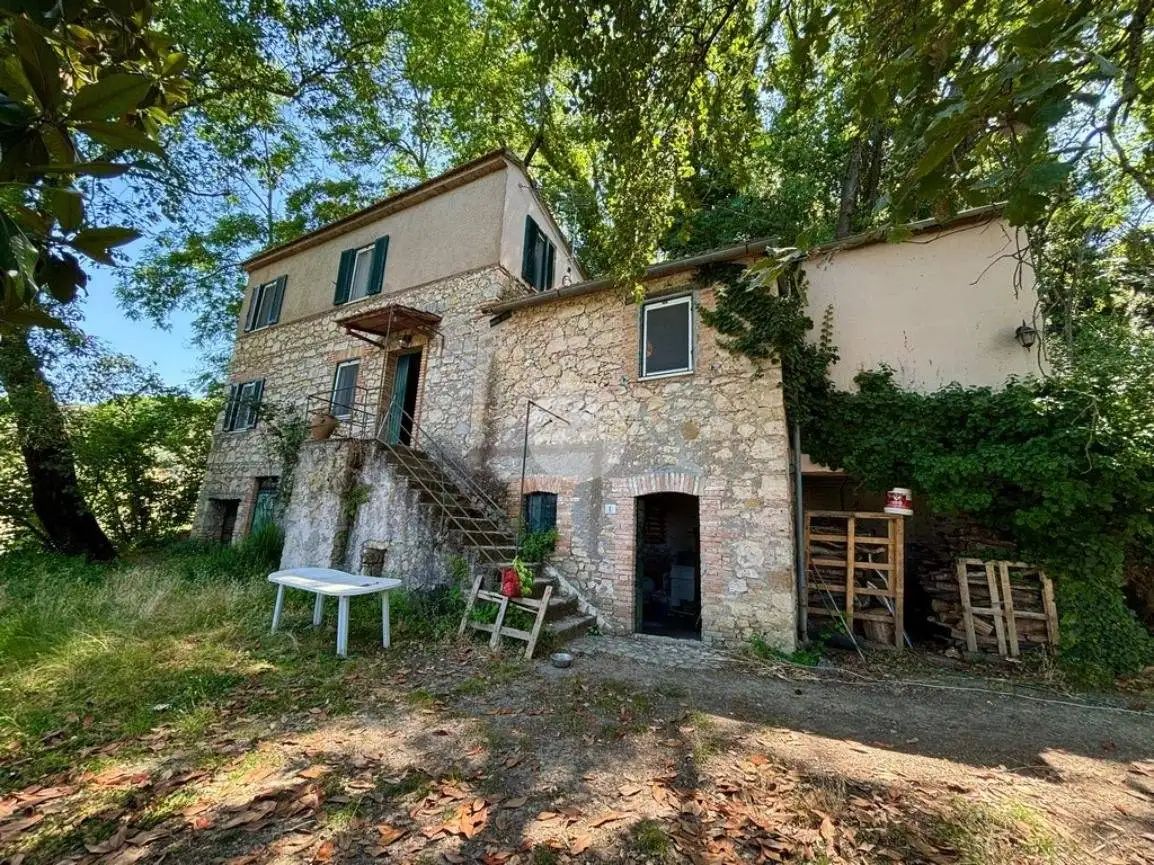 Casa indipendente in vendita a Calvi dell'Umbria