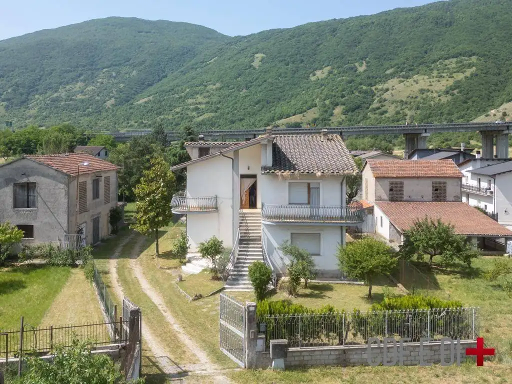 Villa unifamiliare torano, Borgorose - foto 3