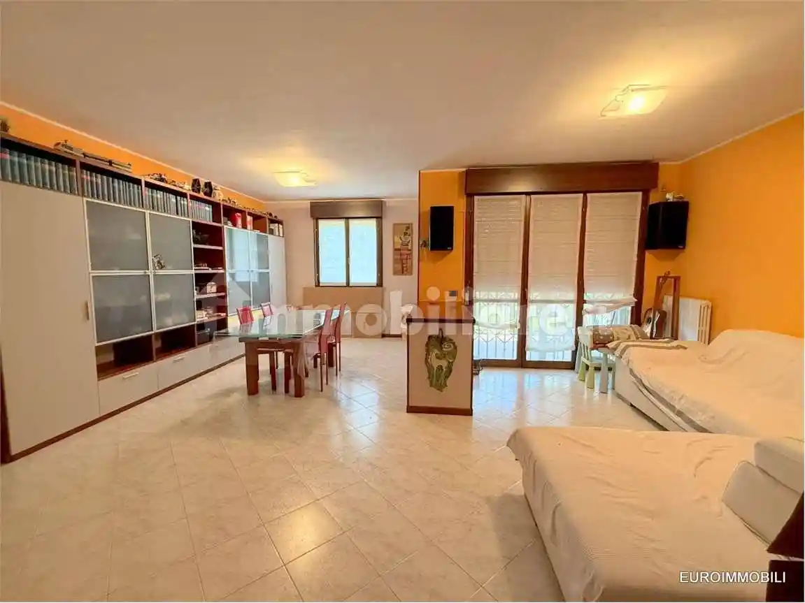 Appartamento in vendita a Parma