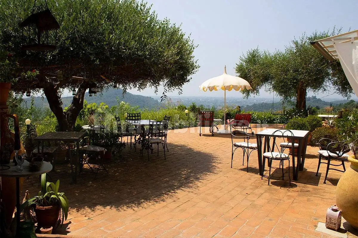 Villa in vendita a Massarosa