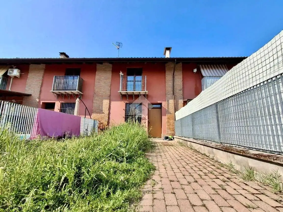 Appartamento in vendita a Piacenza