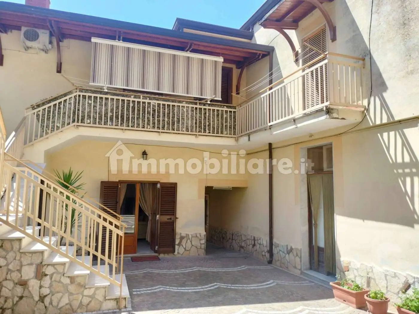 Terratetto unifamiliare 222 m², buono stato, Arienzo - foto 2