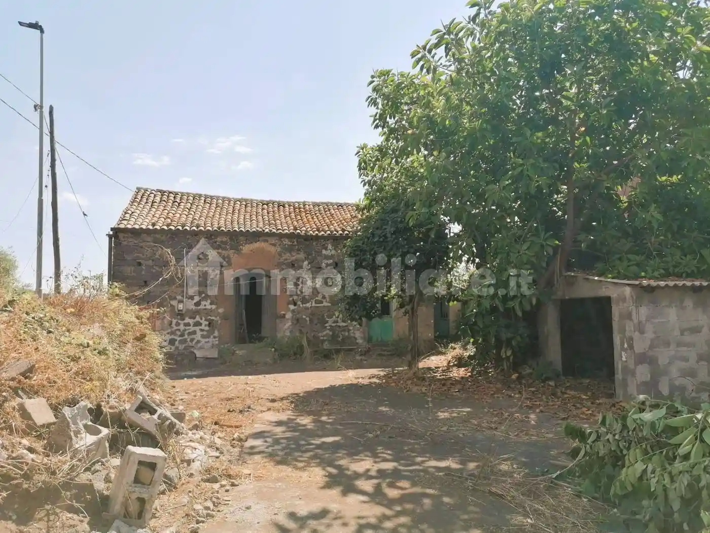 Casa indipendente in vendita a Aci Catena