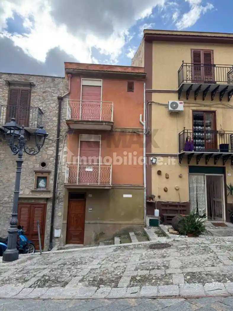Casa indipendente in vendita a Caccamo