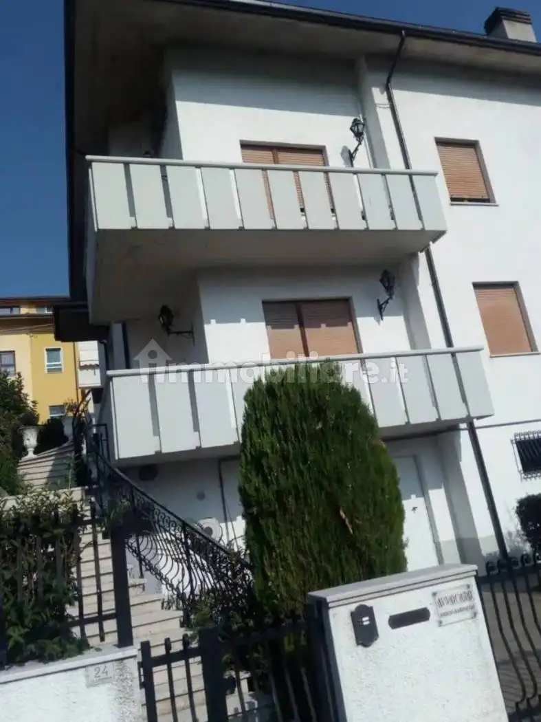 Casa indipendente in vendita a Petriano