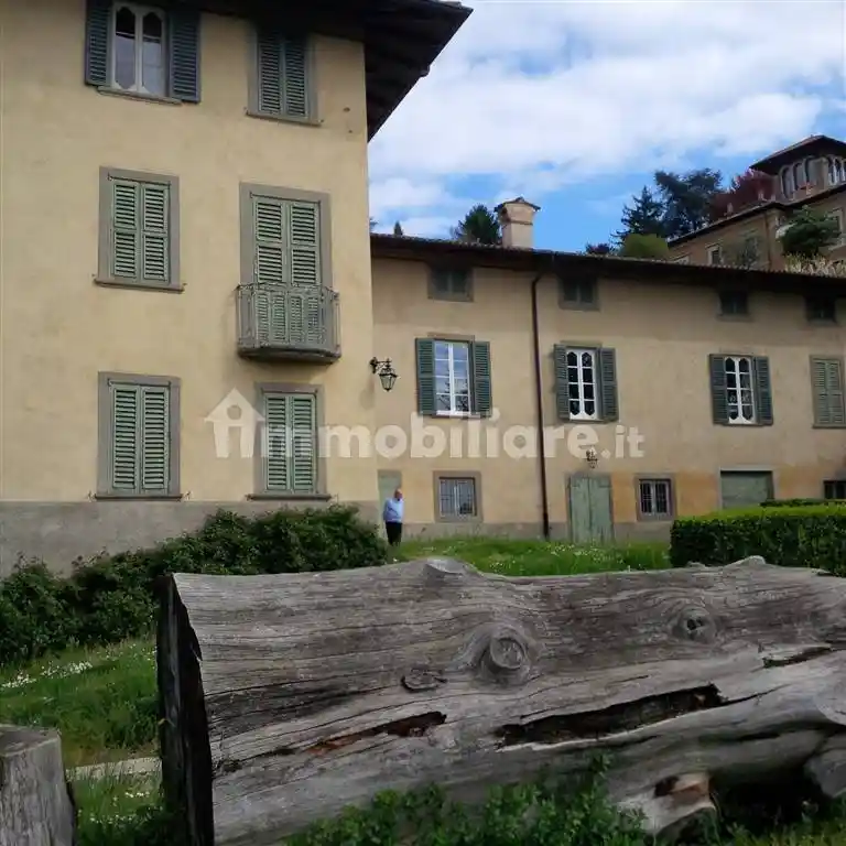 Terratetto unifamiliare 400 m², buono stato, Colli, Bergamo - foto 2