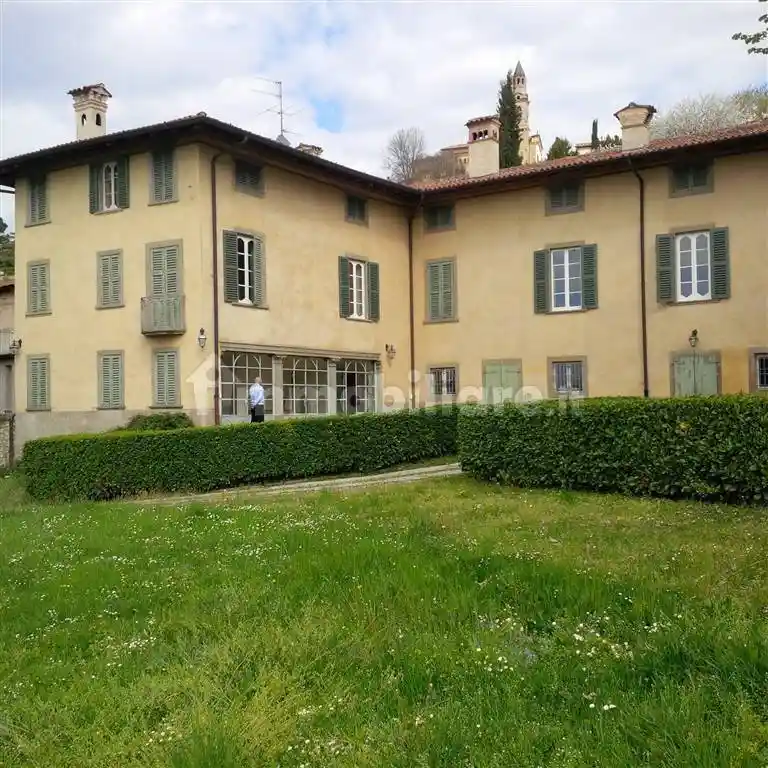 Terratetto unifamiliare 400 m², buono stato, Colli, Bergamo - foto 3