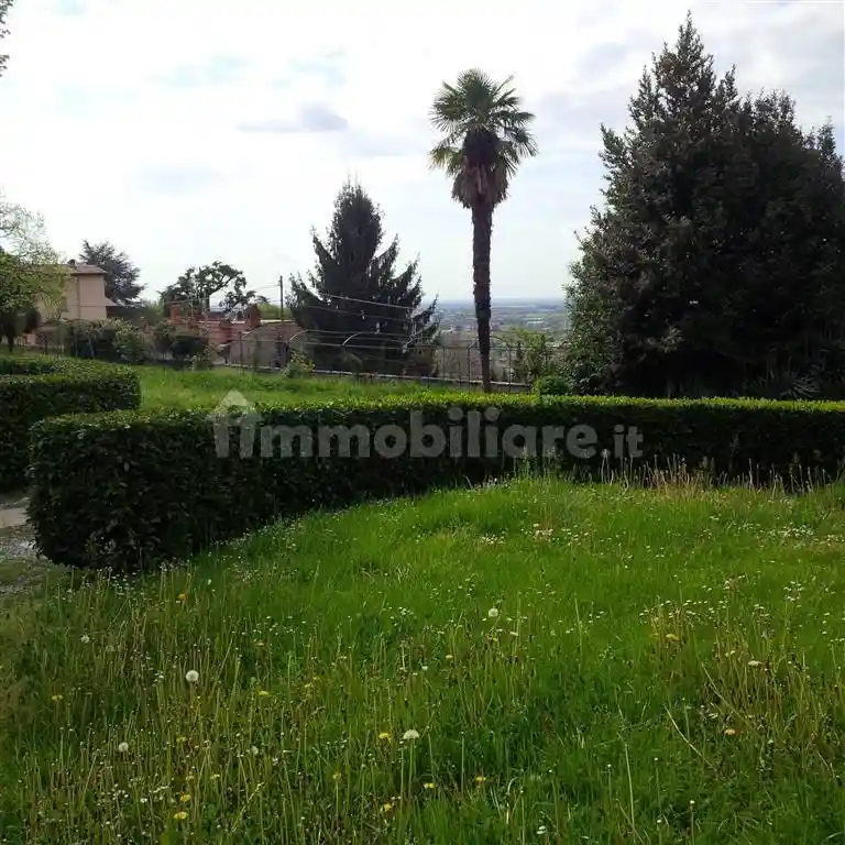 Terratetto unifamiliare 400 m², buono stato, Colli, Bergamo - foto 4