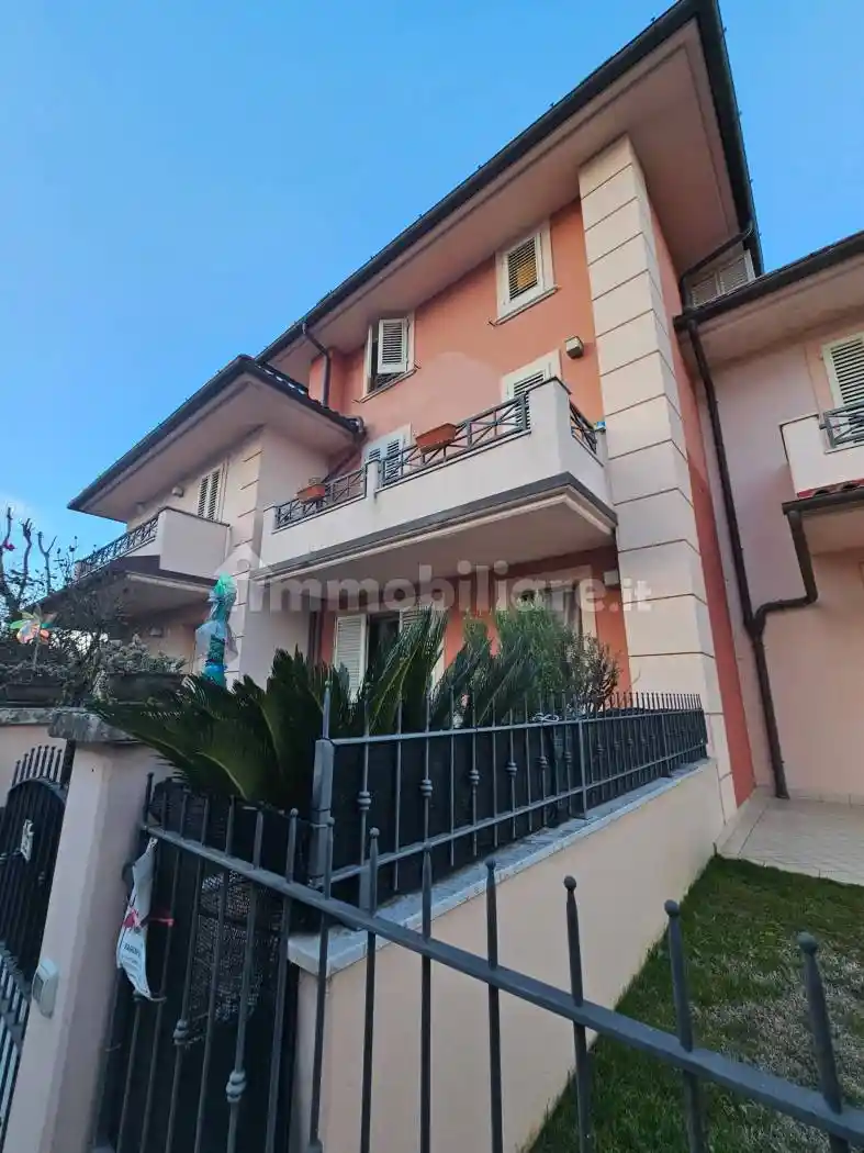 Villetta a schiera in vendita a Altopascio