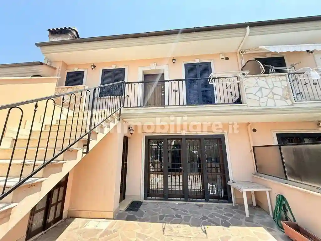 Villetta a schiera - foto 2