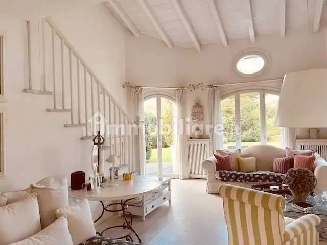 Villa in vendita a Bogogno