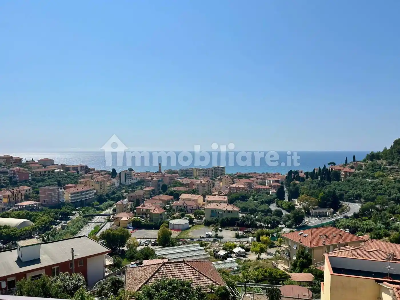 Appartamento in vendita a Costarainera