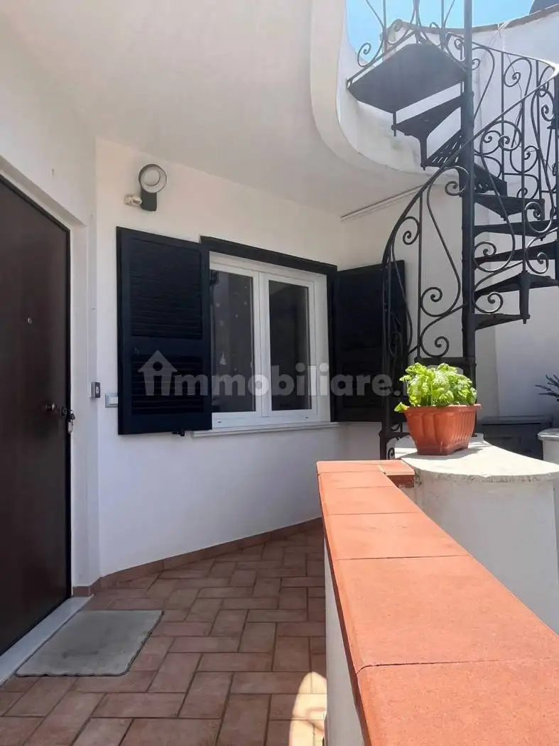 Appartamento in affitto a Pozzuoli