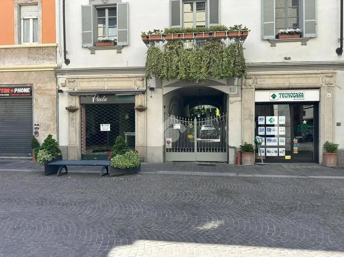 Bilocale via Giovanni Plana 30, Centro Storico, Voghera - foto 4