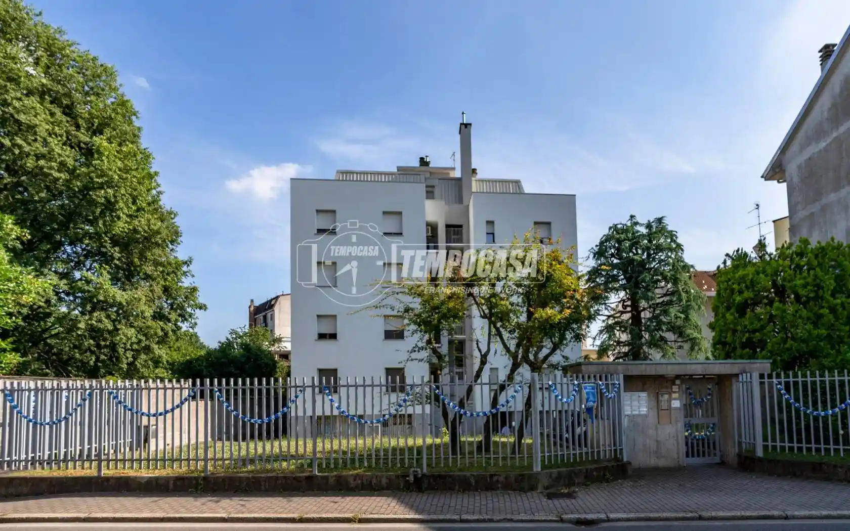 Appartamento in vendita a Caronno Pertusella