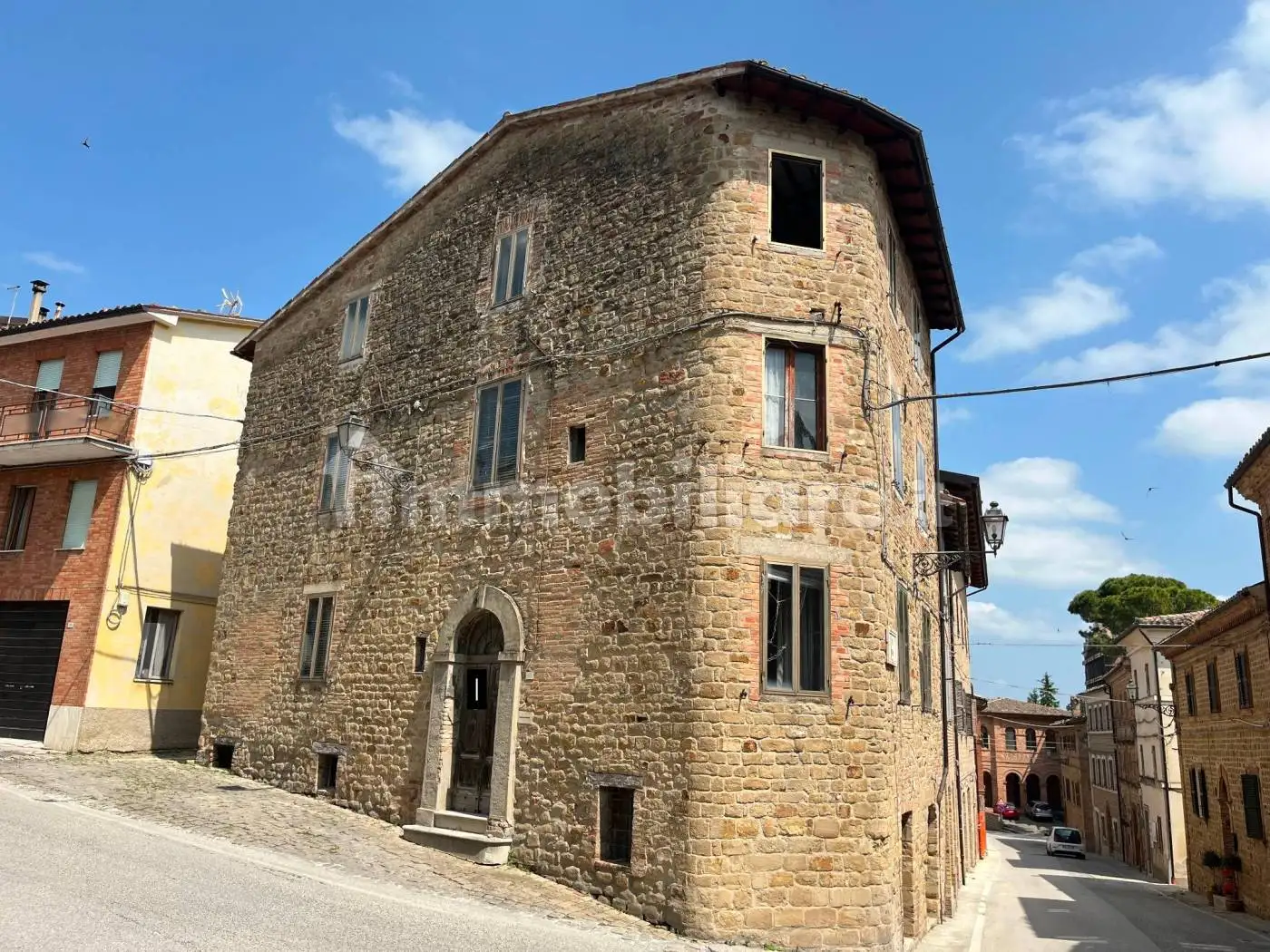 Casa indipendente in vendita a San Ginesio