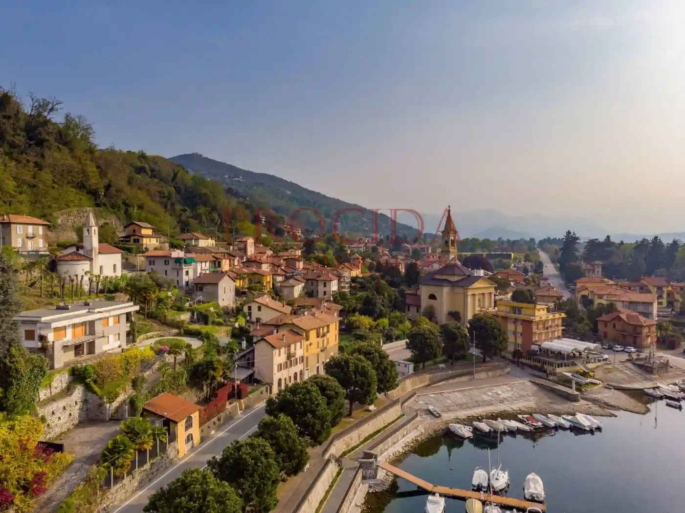 Appartamento in vendita a Lesa