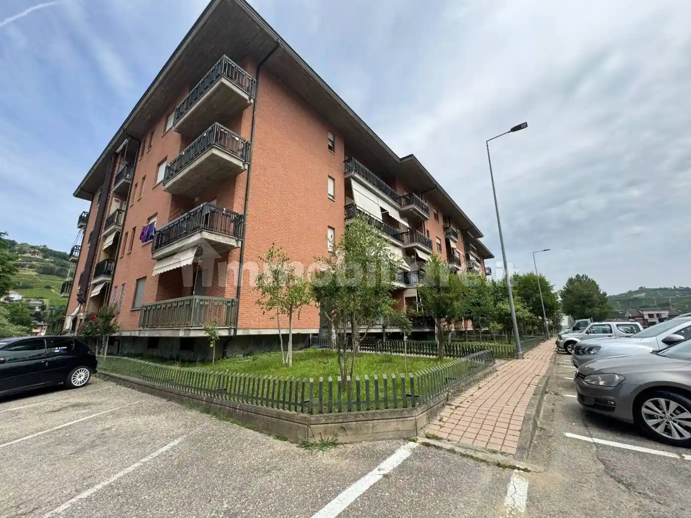 Trilocale largo 4 Novembre, Centro, Santo Stefano Belbo - foto 2