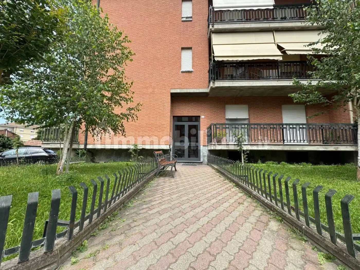 Trilocale largo 4 Novembre, Centro, Santo Stefano Belbo - foto 3