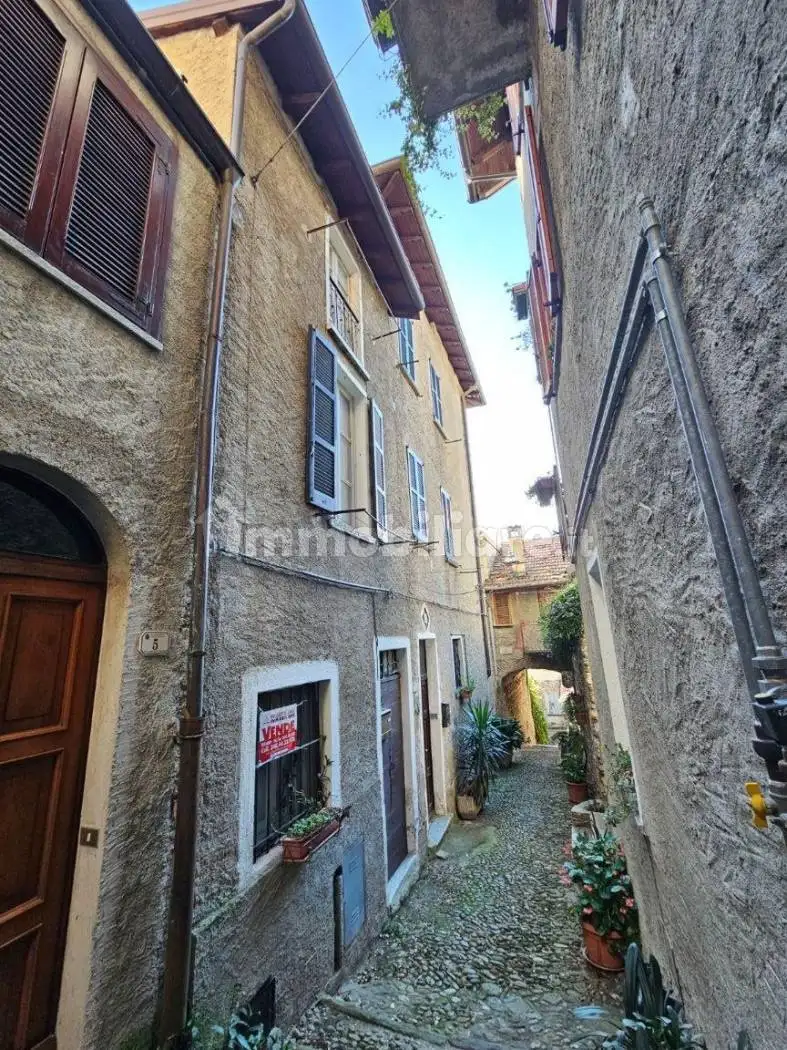 Villa a schiera via 4 Novembre 10, Centro, Dervio - foto 3