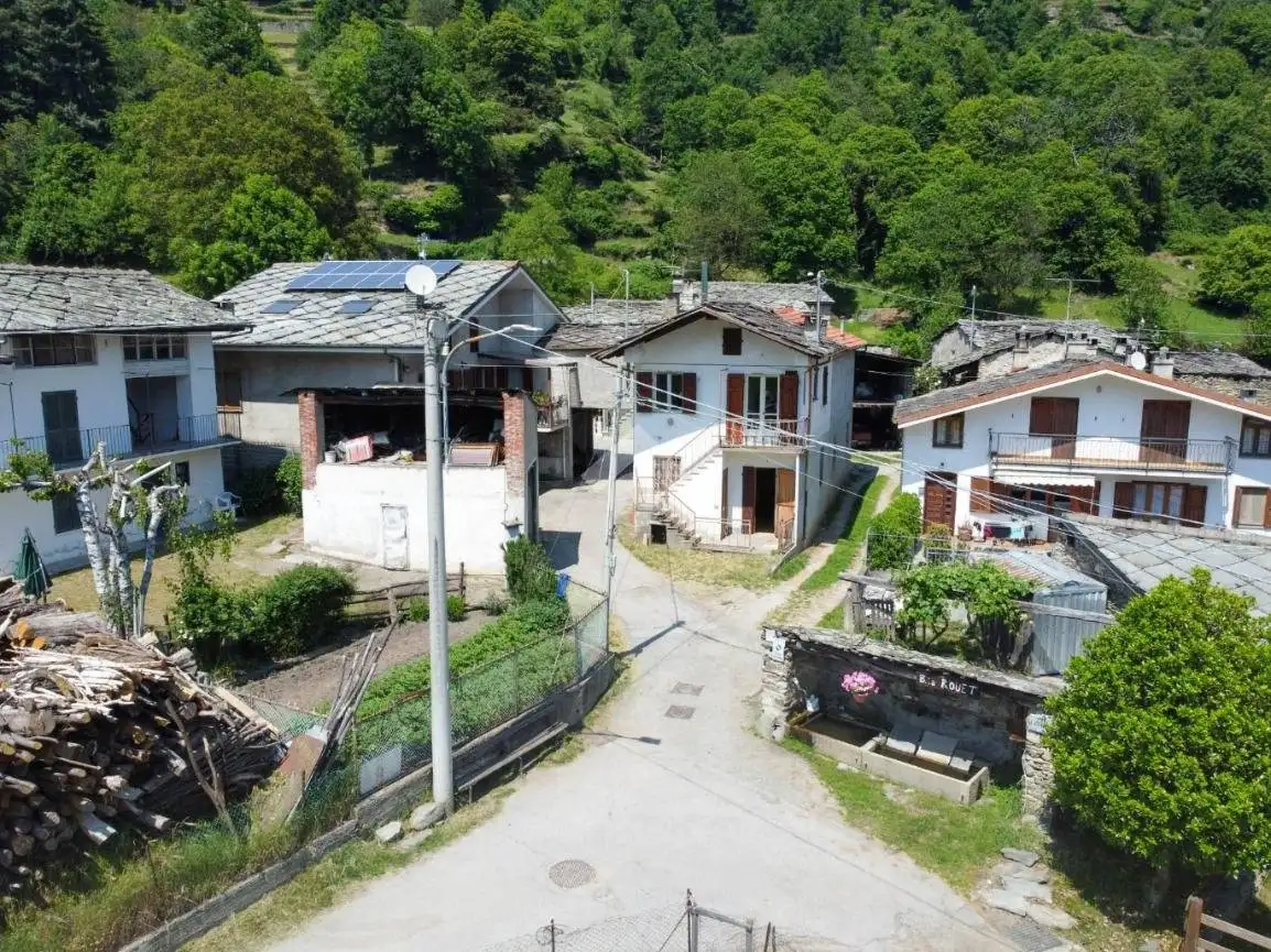 Casa indipendente in vendita a Villar Pellice