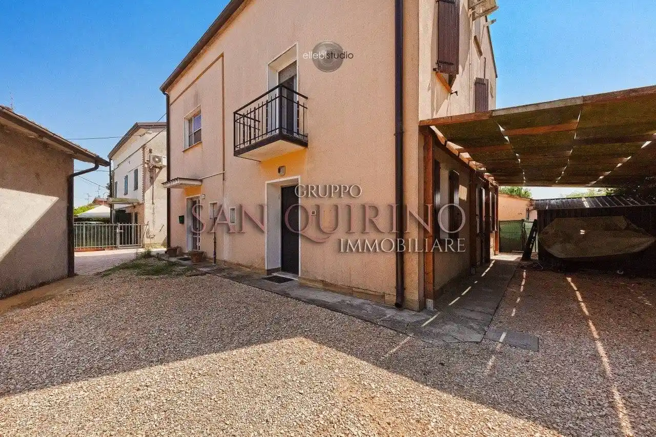 Villetta a schiera in vendita a Medolla