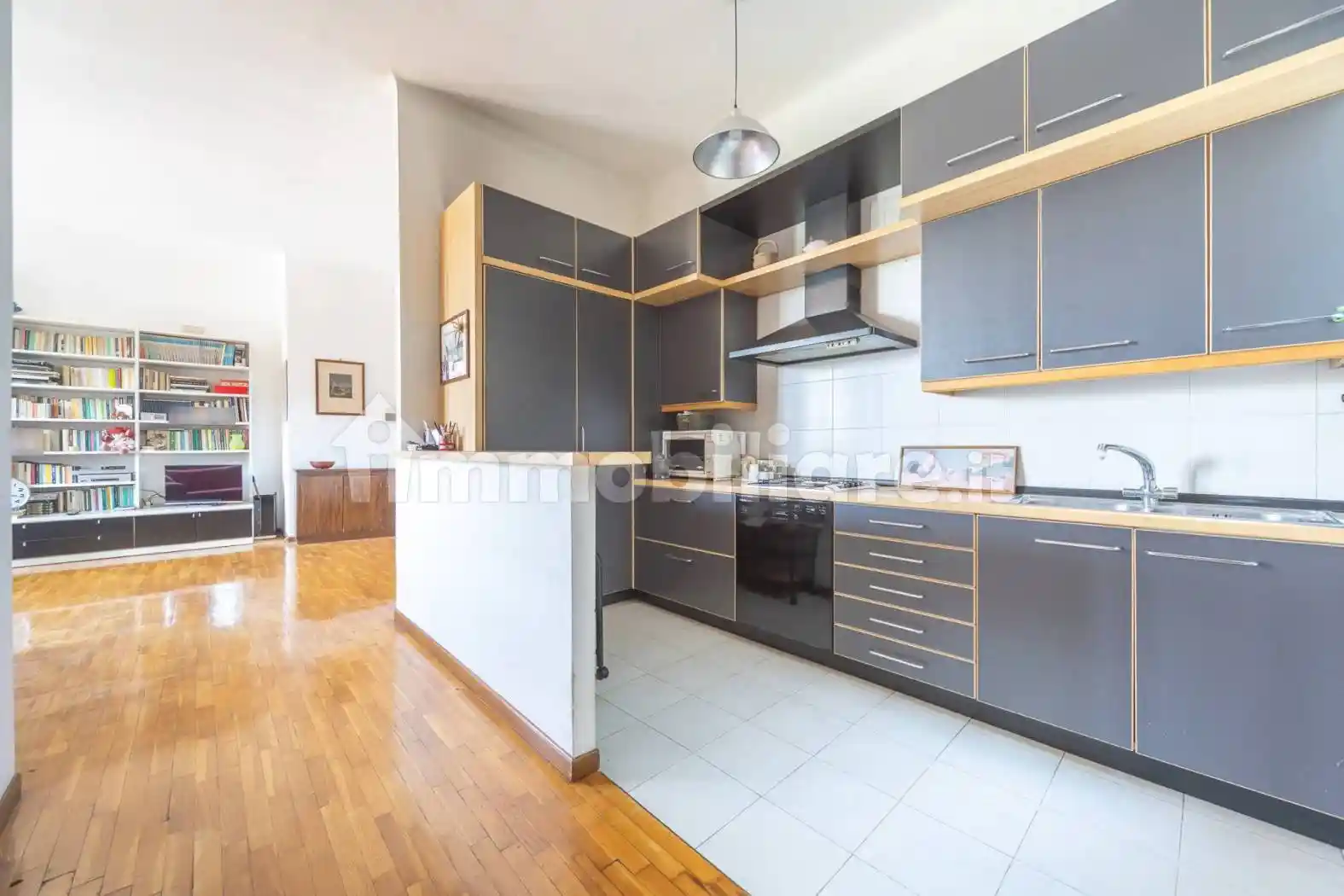 Trilocale viale Stelvio 21, Zara, Milano - foto 5