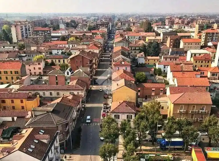 Palazzo - Edificio in vendita a Alessandria