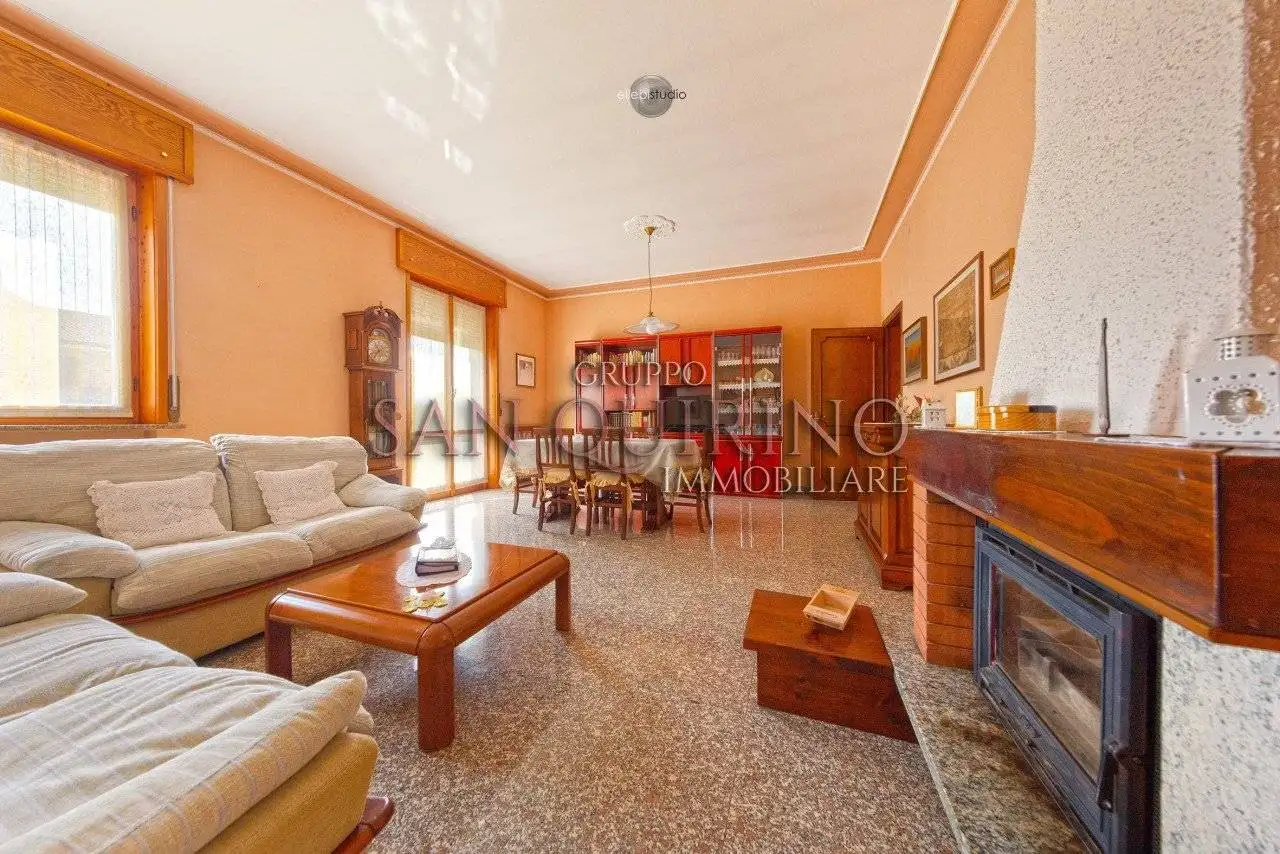 Villa in vendita a Dosolo