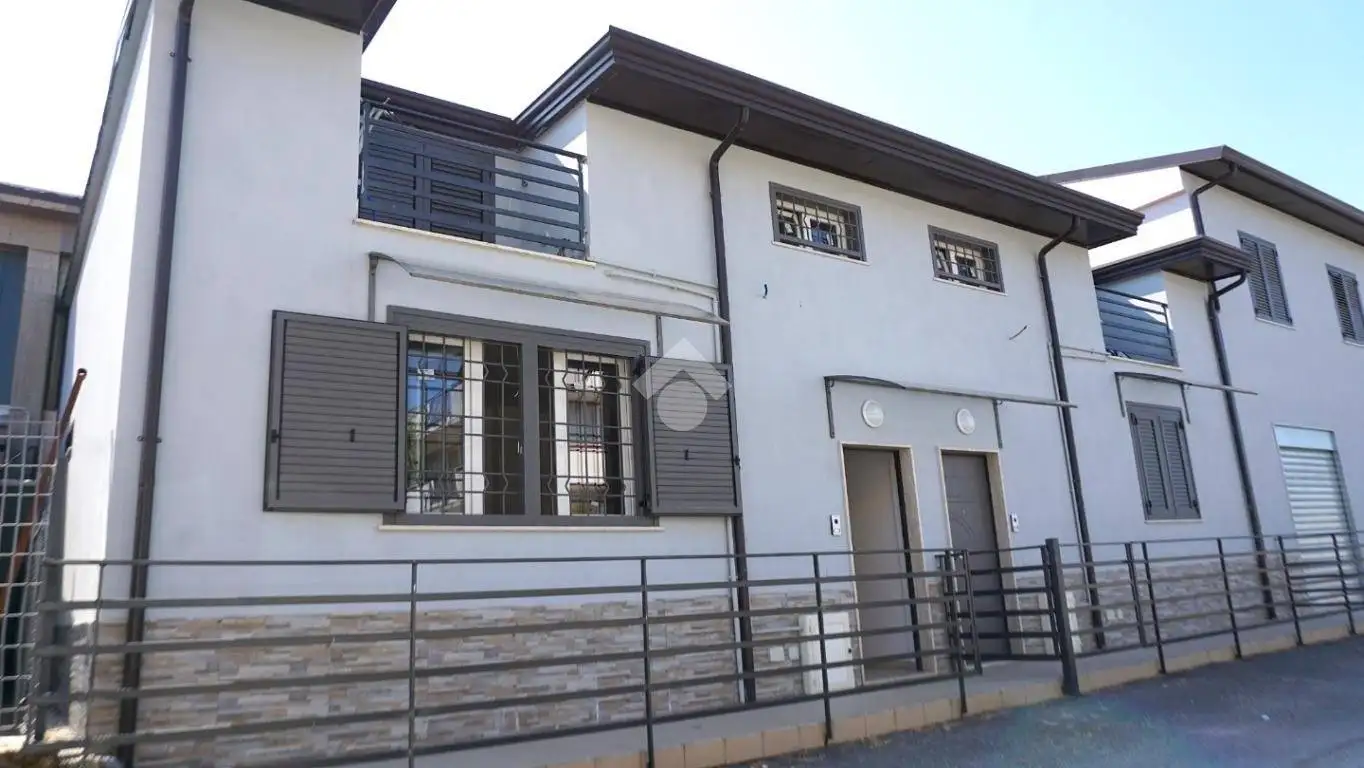 Casa indipendente in vendita a Montecorvino Rovella